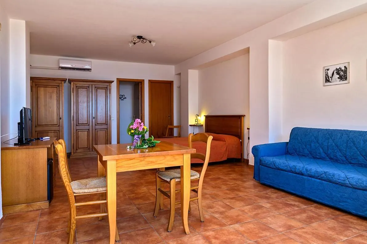 La Pietra Antica O' Munti Hotel Puntalazzo Farm stay