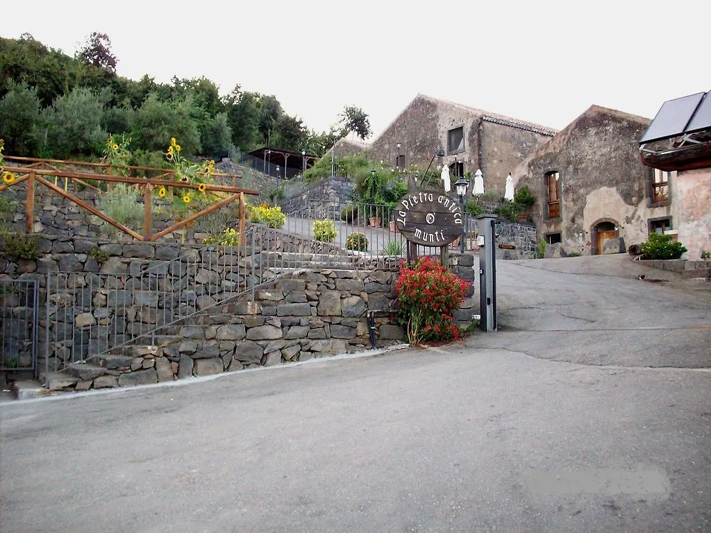 La Pietra Antica O' Munti Hotel Puntalazzo