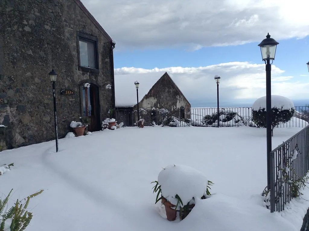 Farm stay La Pietra Antica O' Munti Hotel Puntalazzo